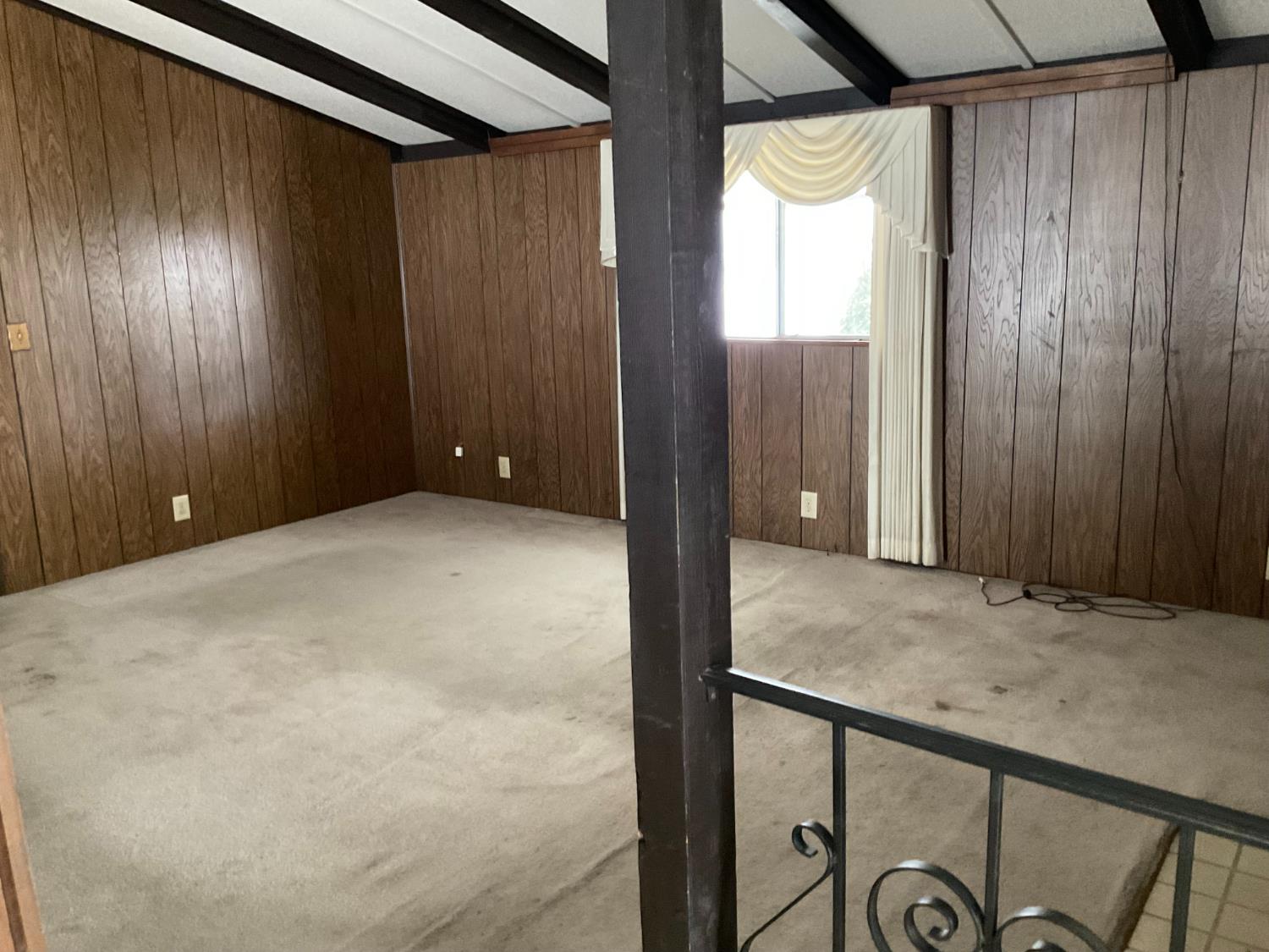 1001 Sylmar Ave #167, Clovis, CA 93612