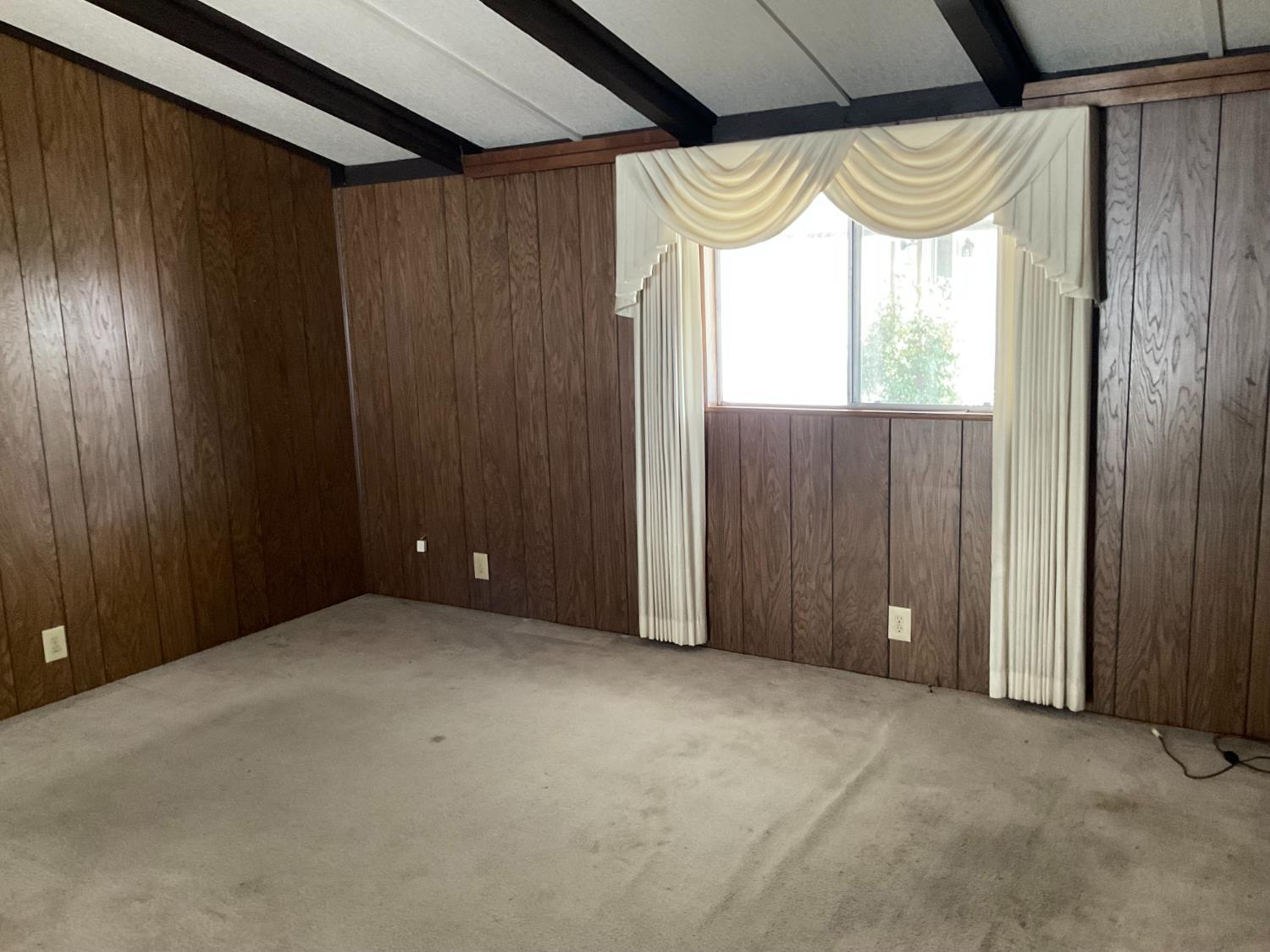 1001 Sylmar Ave #167, Clovis, CA 93612