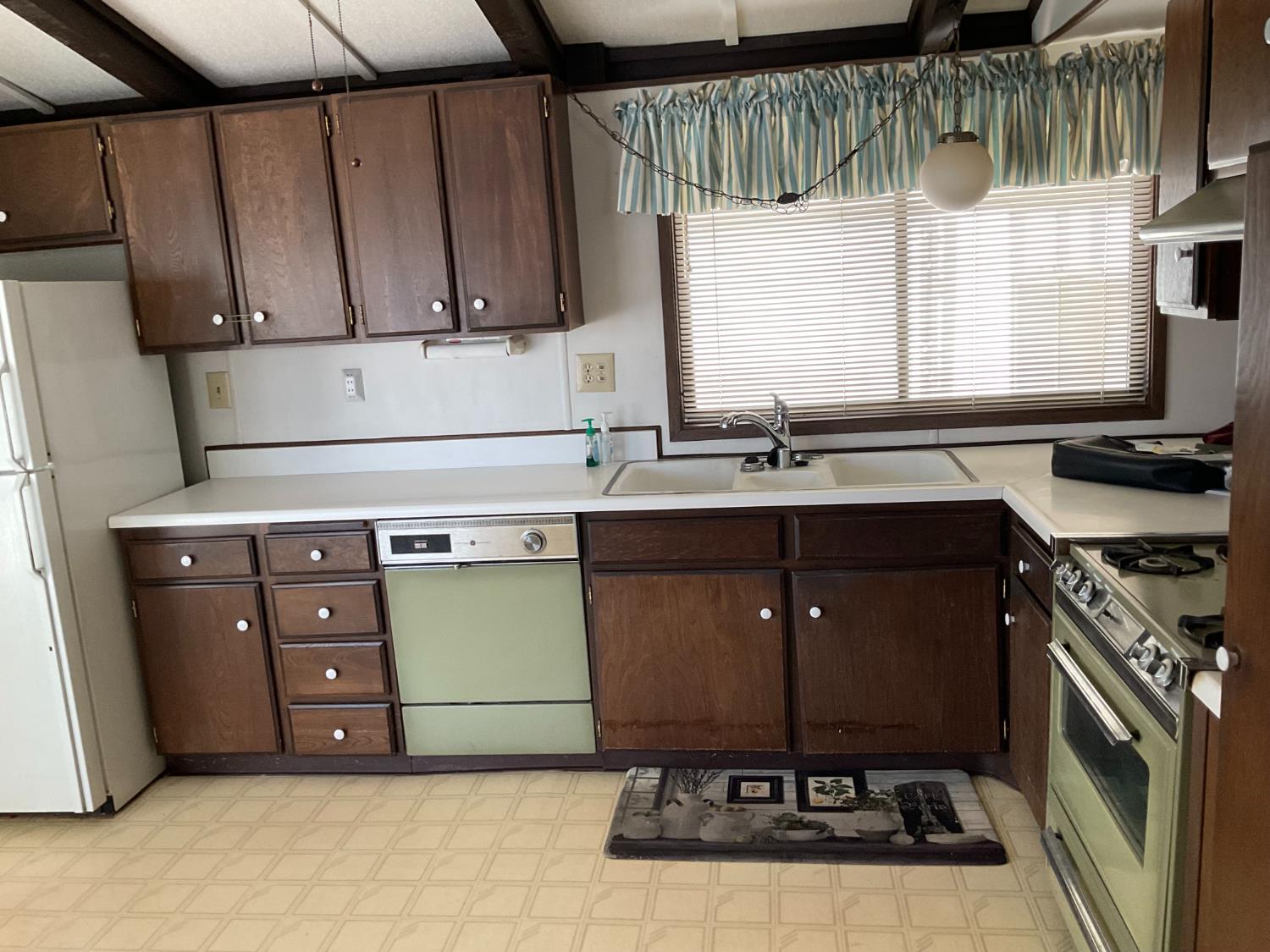 1001 Sylmar Ave #167, Clovis, CA 93612
