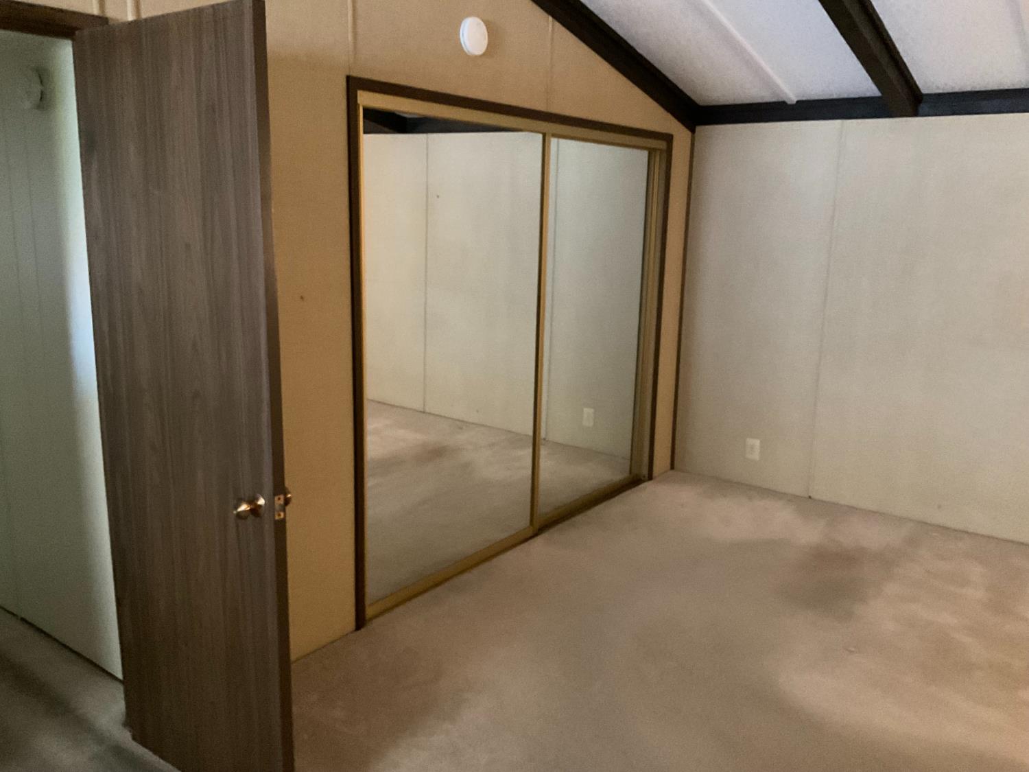 1001 Sylmar Ave #167, Clovis, CA 93612