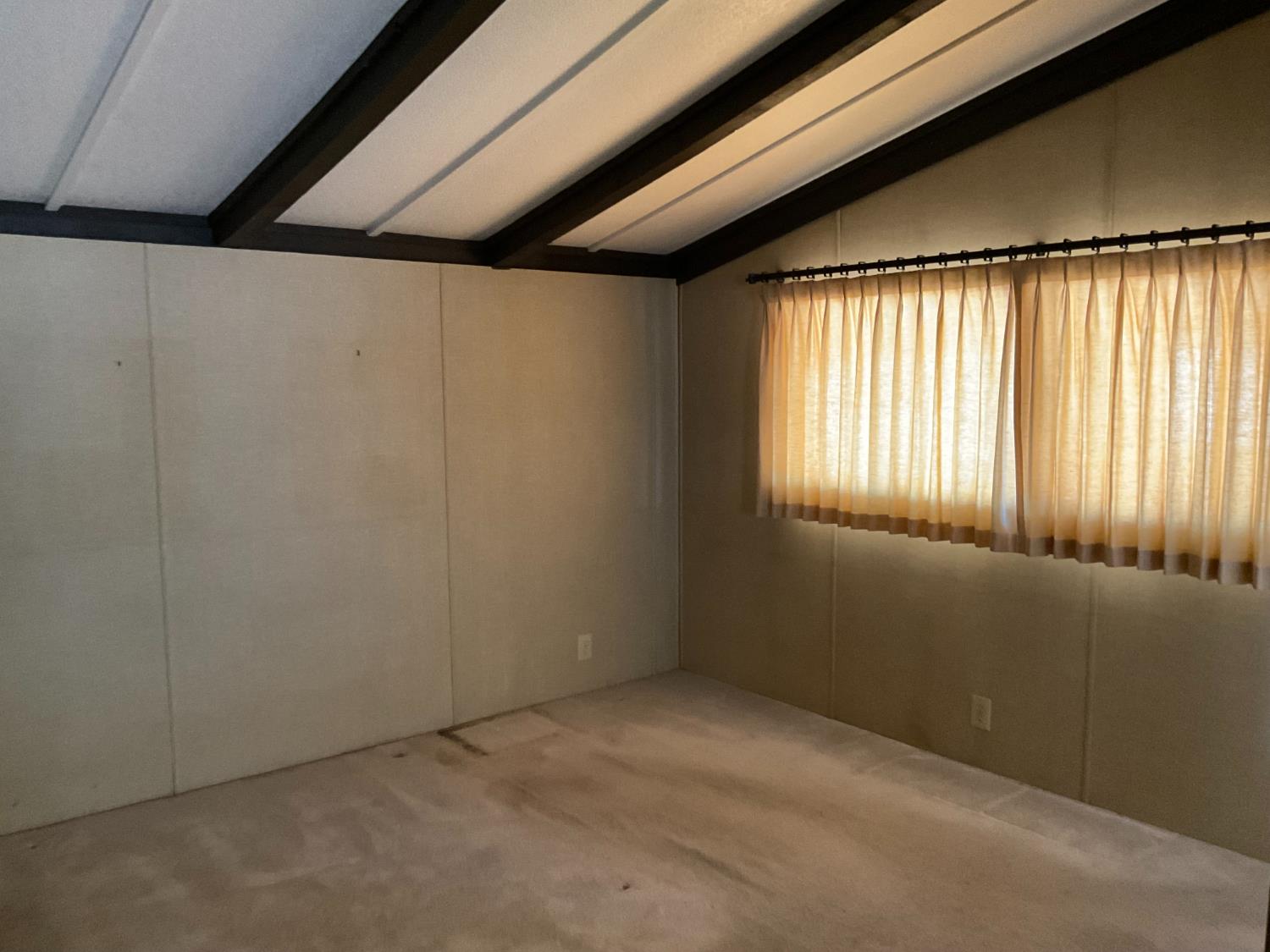 1001 Sylmar Ave #167, Clovis, CA 93612