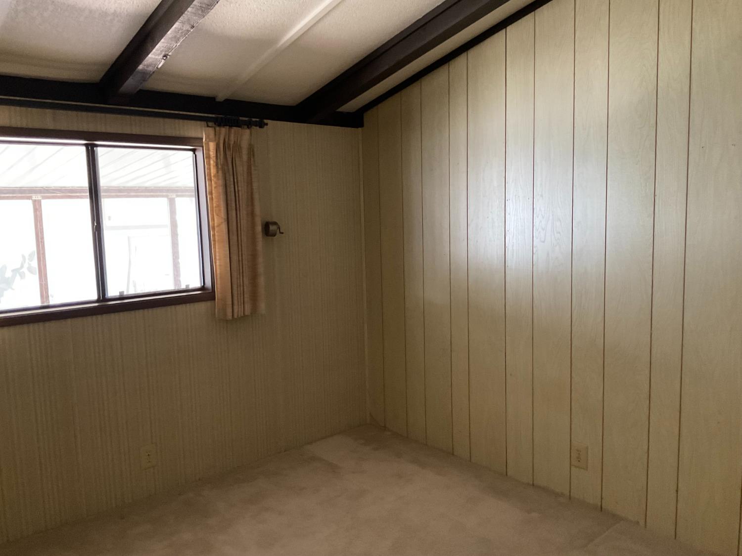 1001 Sylmar Ave #167, Clovis, CA 93612