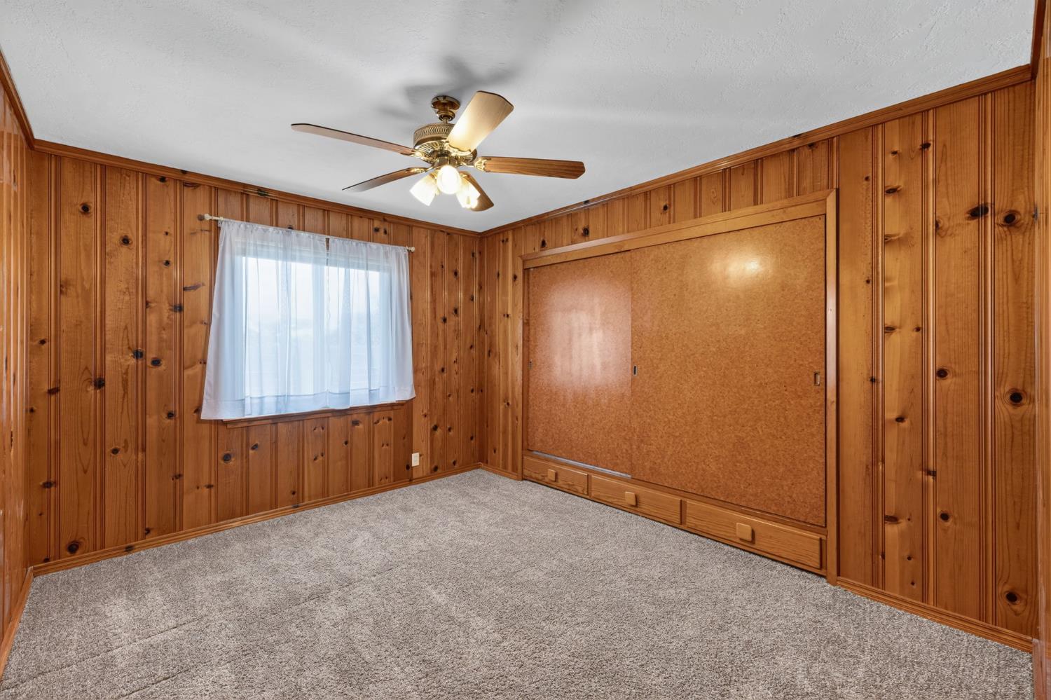 121 N Armstrong Ave, Fowler, CA 93625