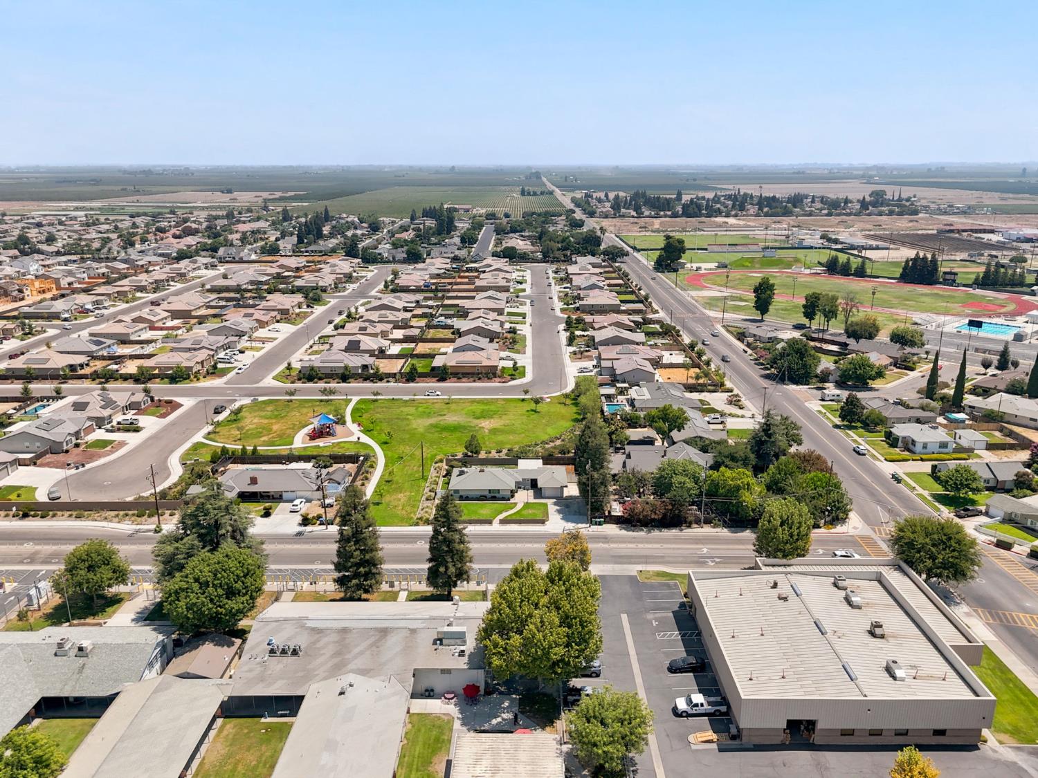 121 N Armstrong Ave, Fowler, CA 93625