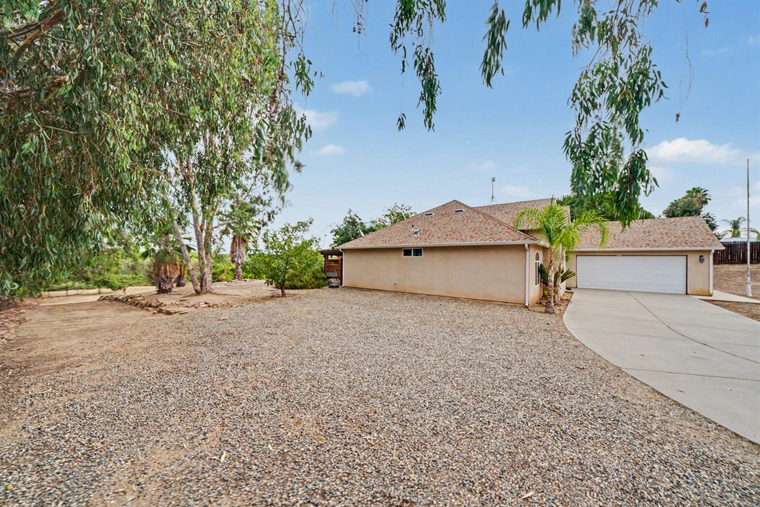 28903 Avenue 22, Madera, CA 93638