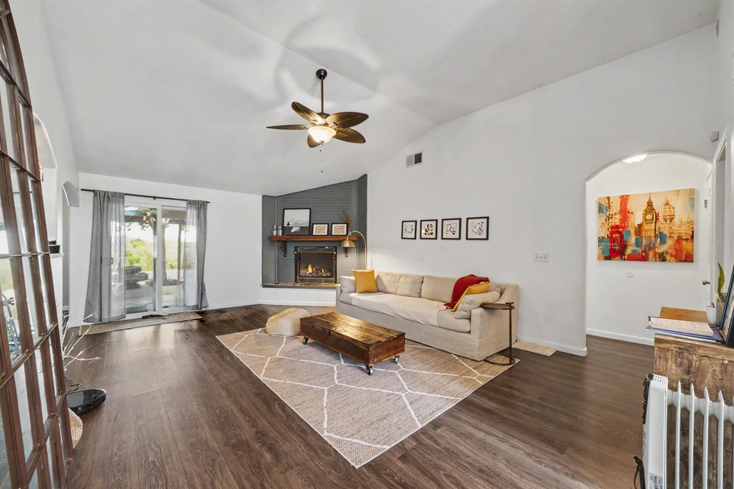 28903 Avenue 22, Madera, CA 93638