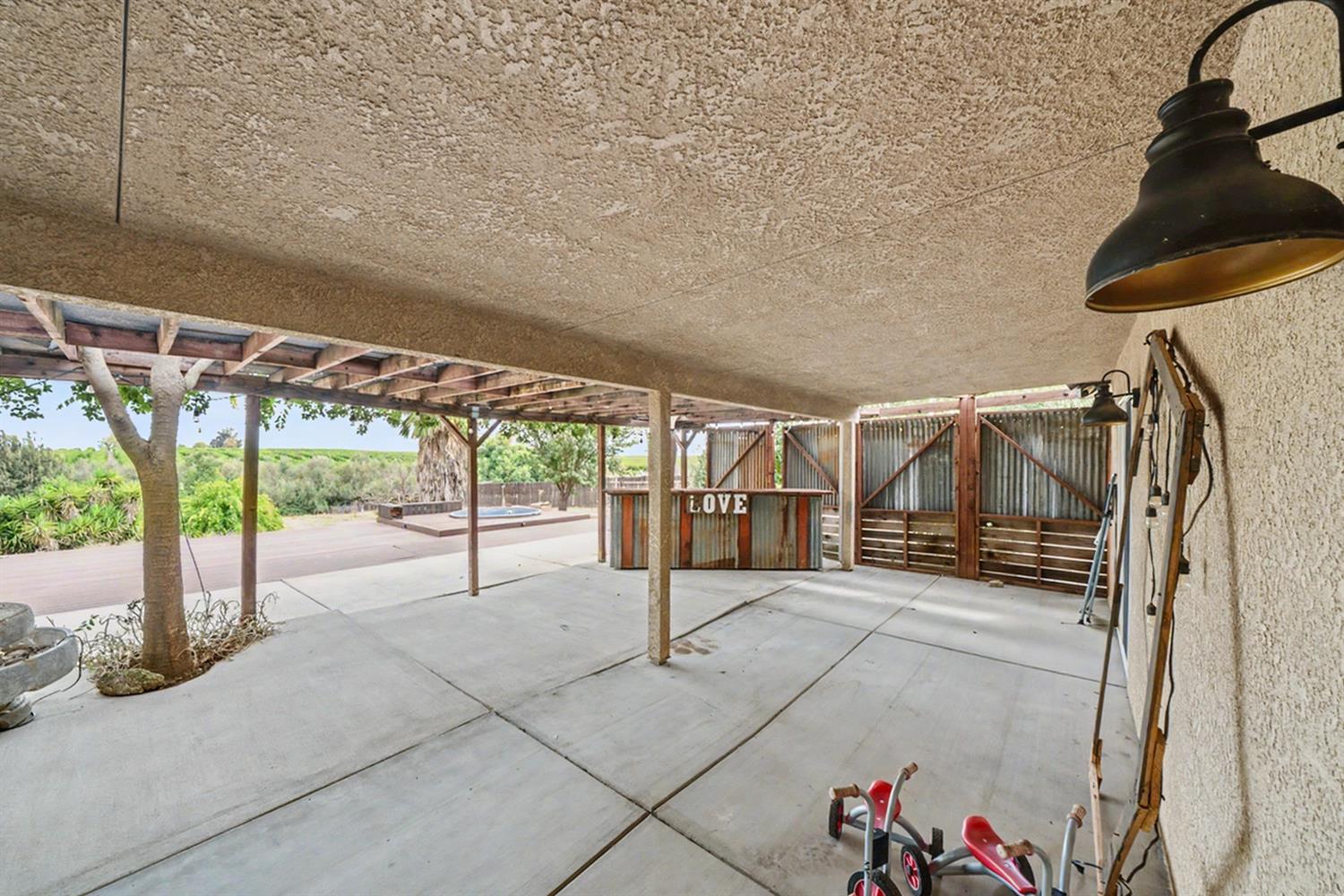 28903 Avenue 22, Madera, CA 93638