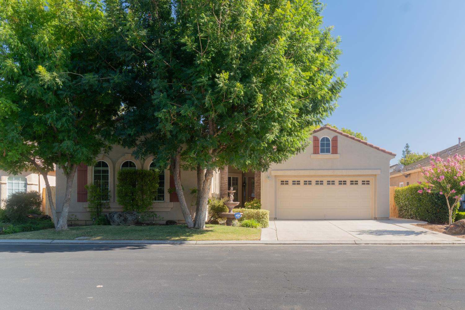 2629 E Sage Way, Fresno, CA 93720