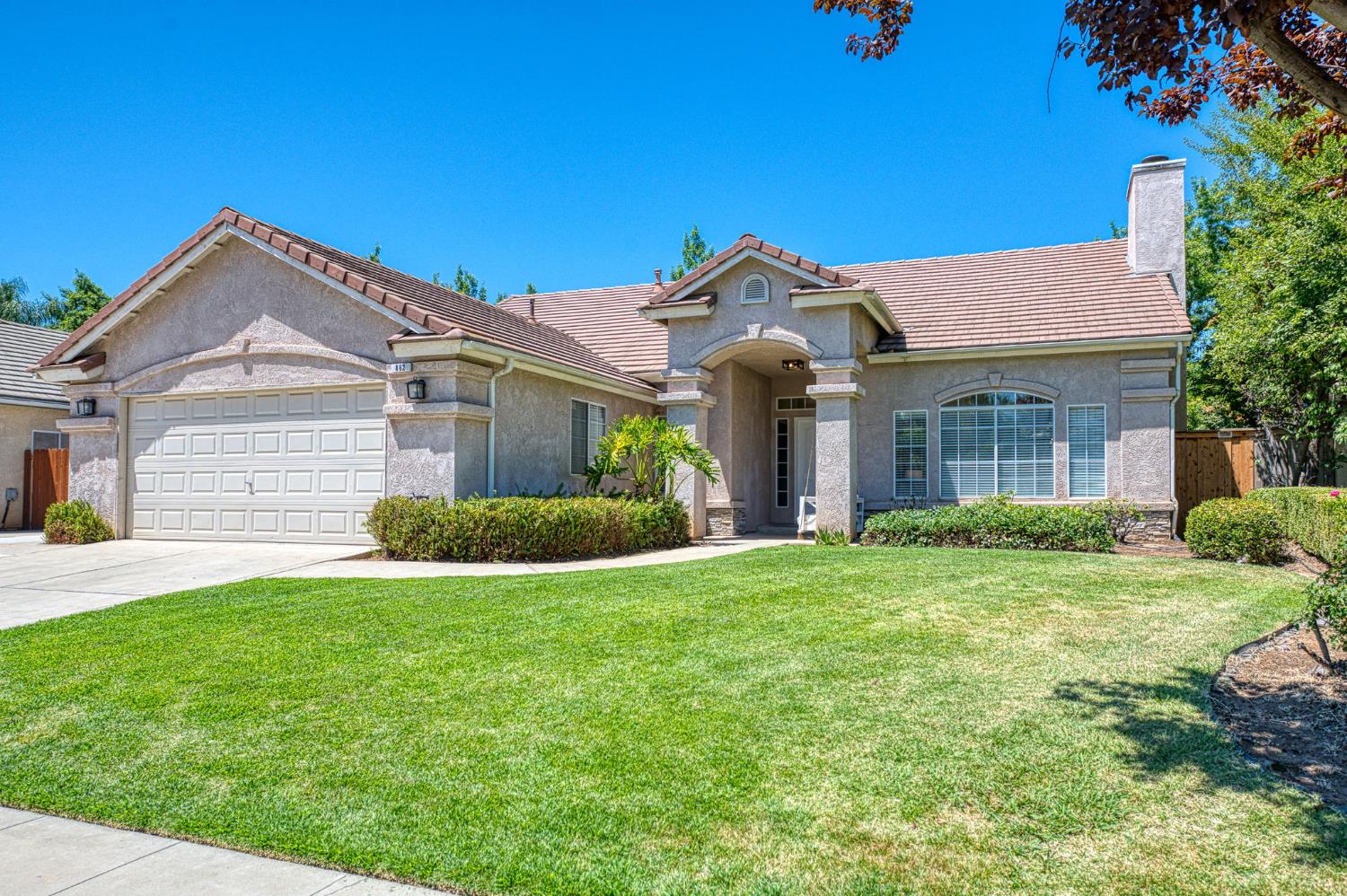 862 McArthur, Clovis, CA 93611
