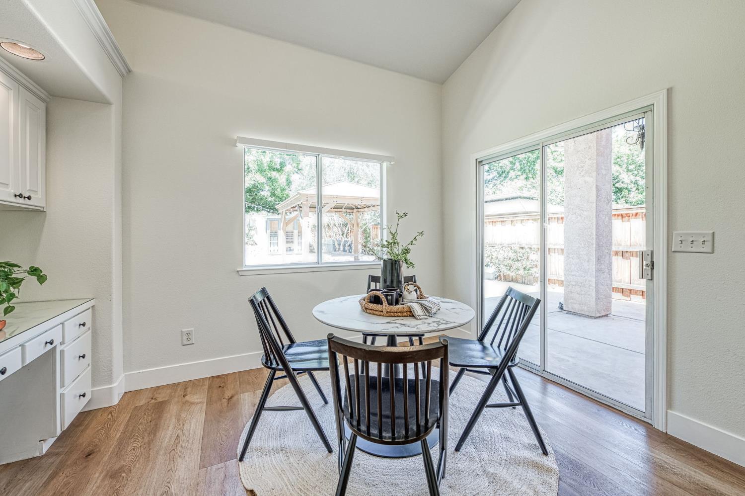 862 McArthur, Clovis, CA 93611