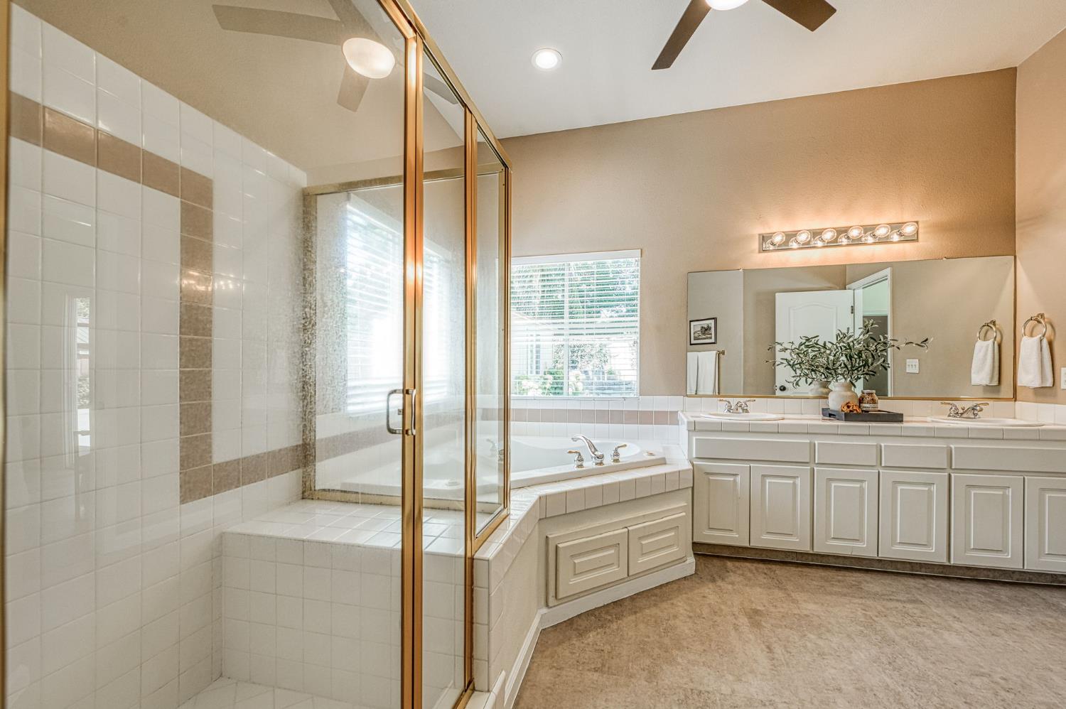 862 McArthur, Clovis, CA 93611