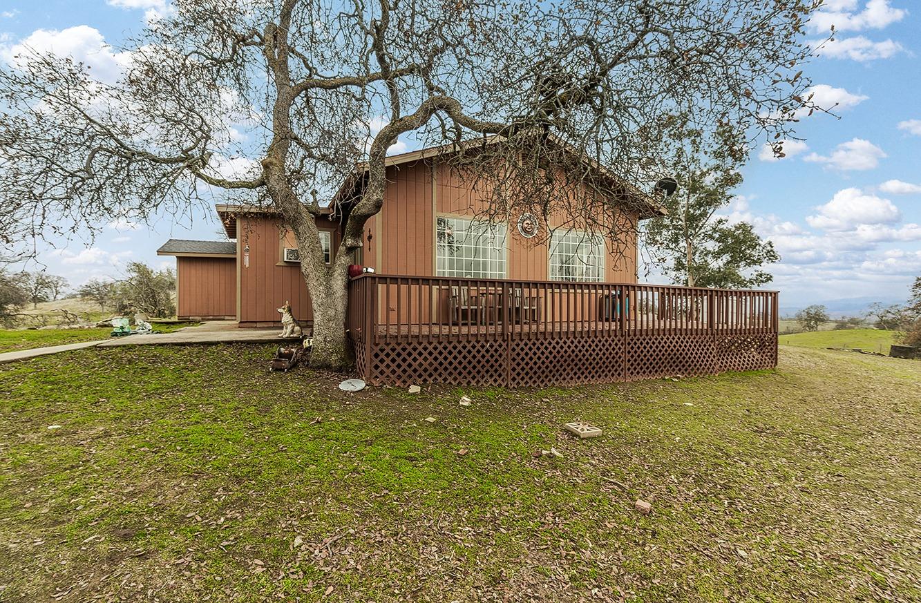 40696 Oakwood Rd, Madera, CA 93636