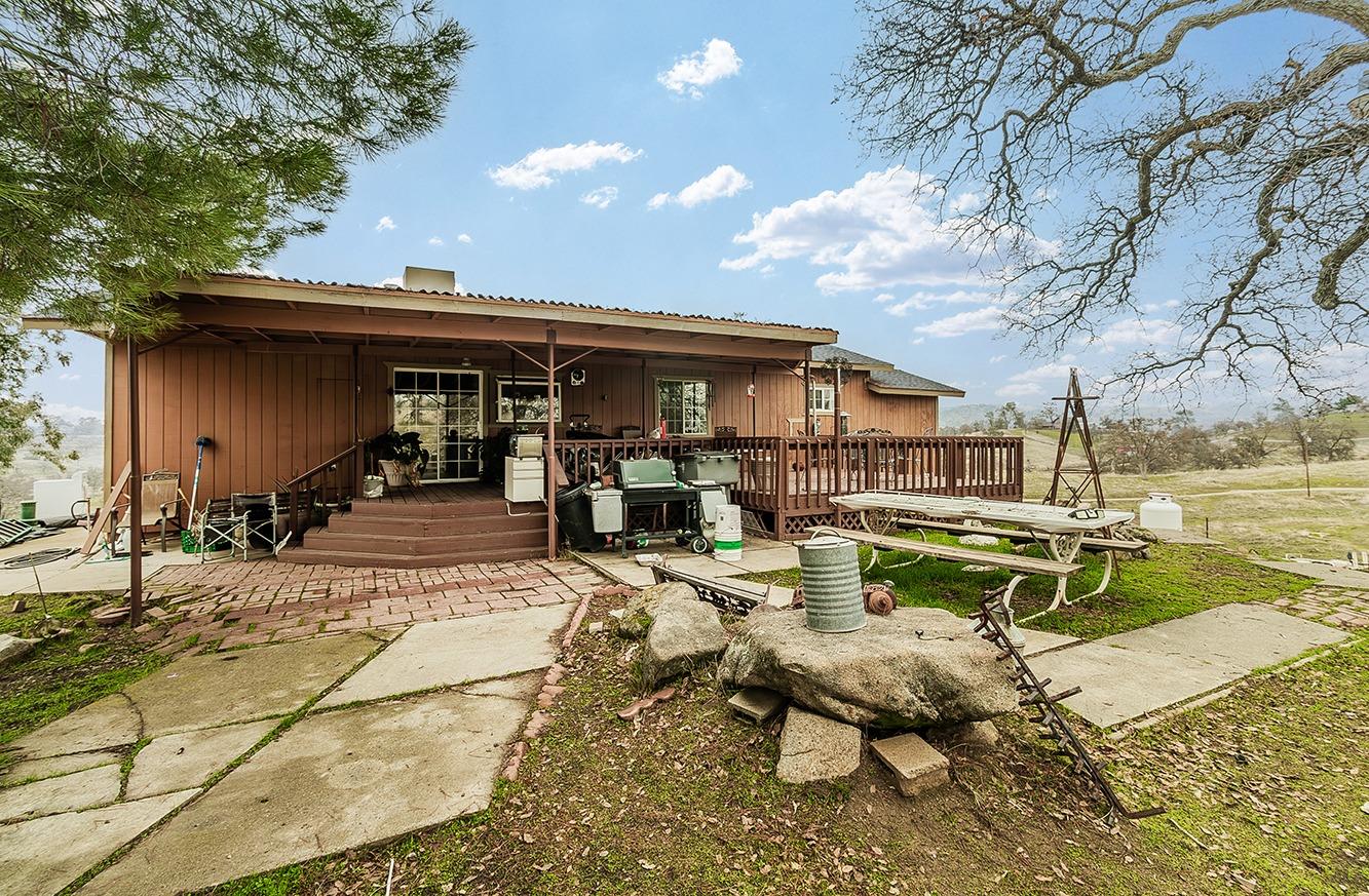 40696 Oakwood Rd, Madera, CA 93636