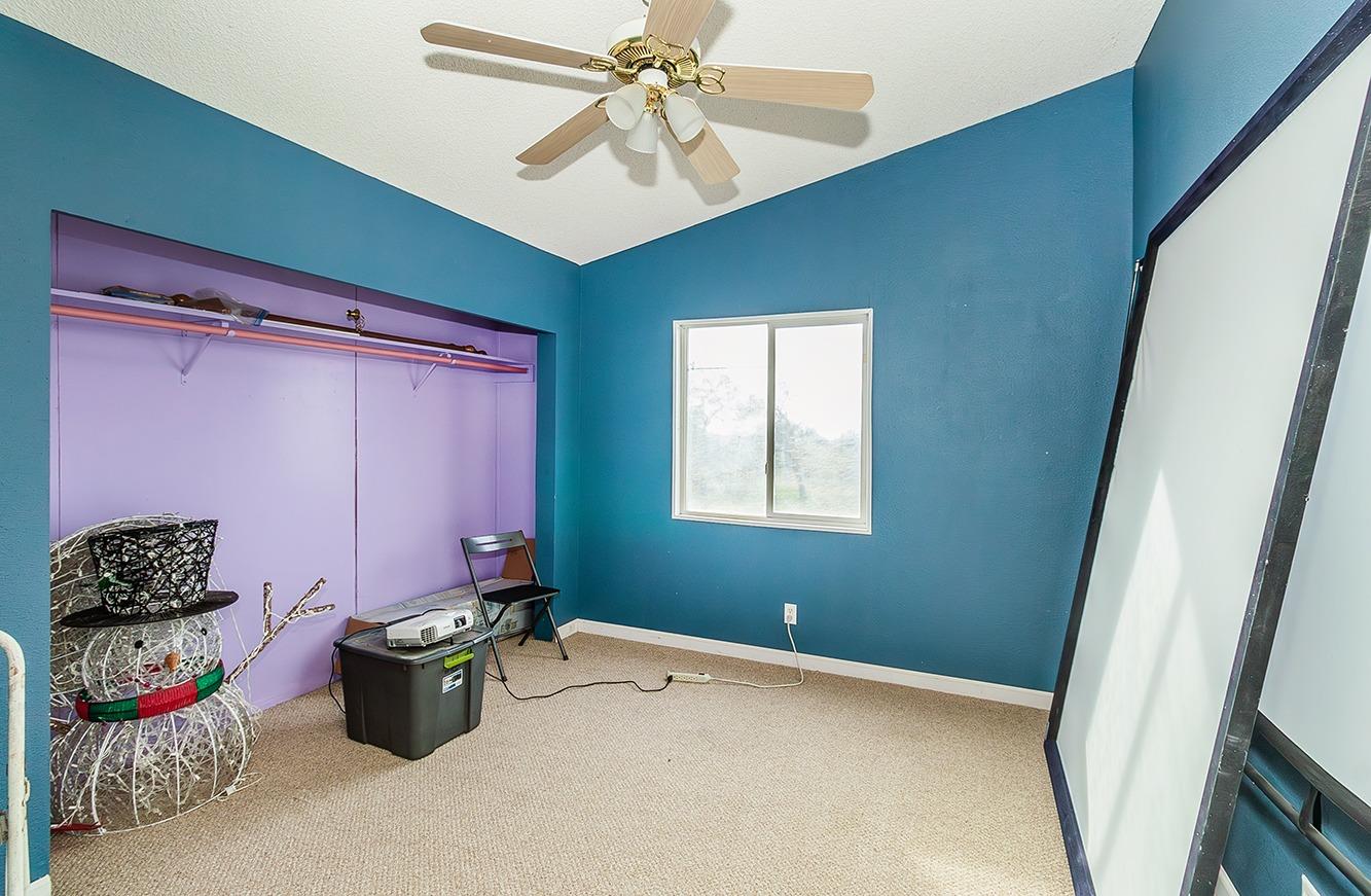 40696 Oakwood Rd, Madera, CA 93636