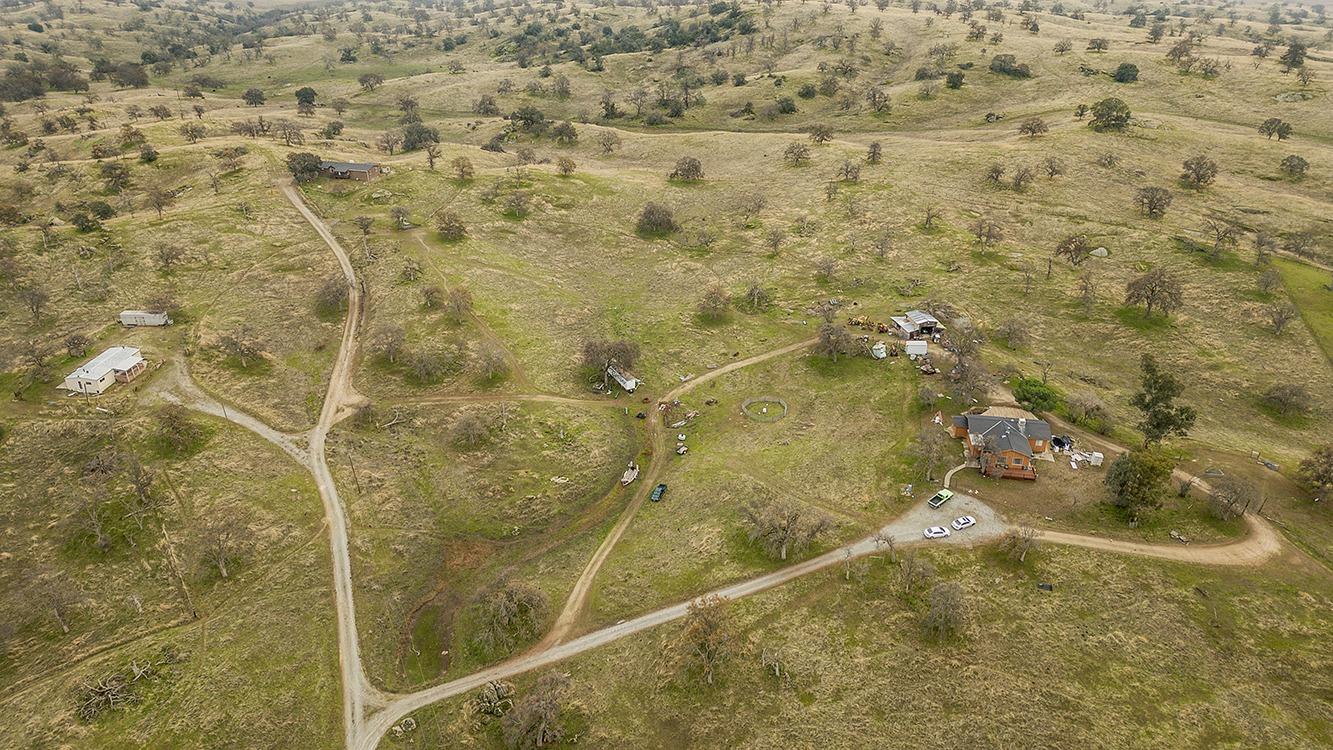 40696 Oakwood Rd, Madera, CA 93636