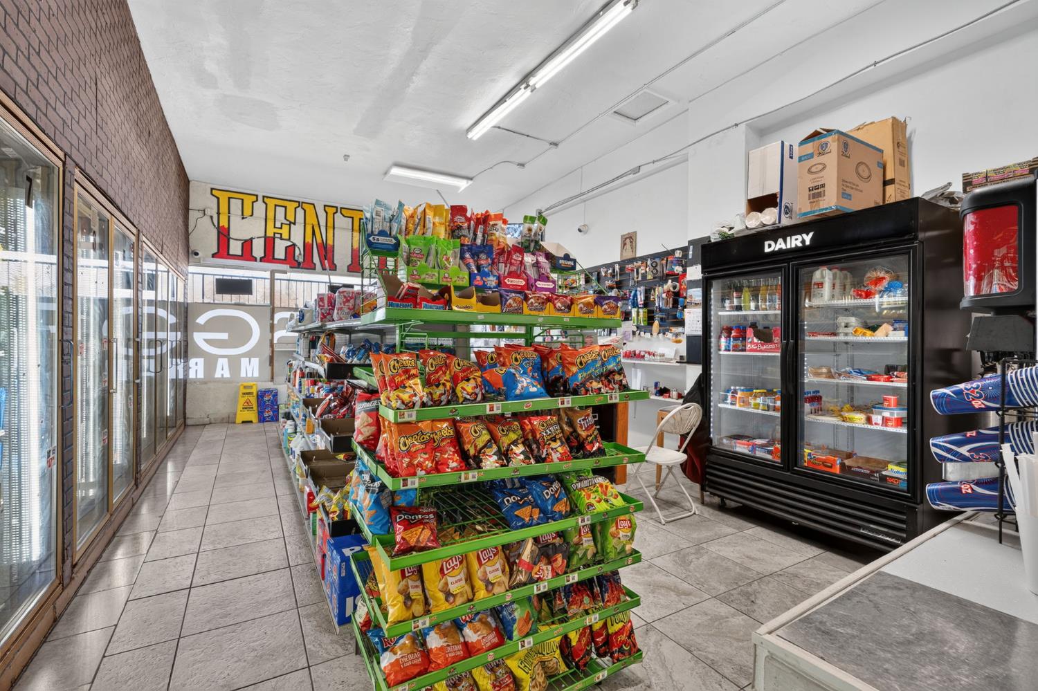 605 N Fresno St, Fresno, CA 93701