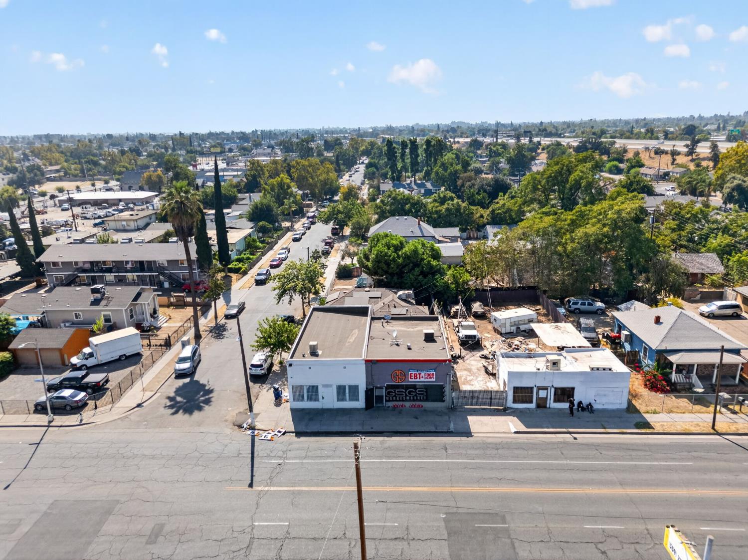 605 N Fresno St, Fresno, CA 93701