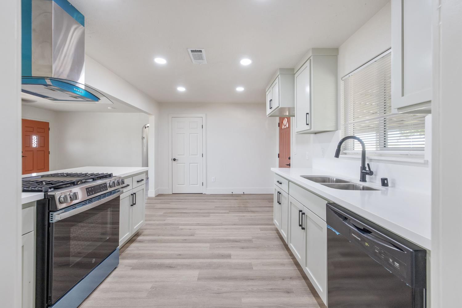 19415 Empire St, Stratford, CA 93263
