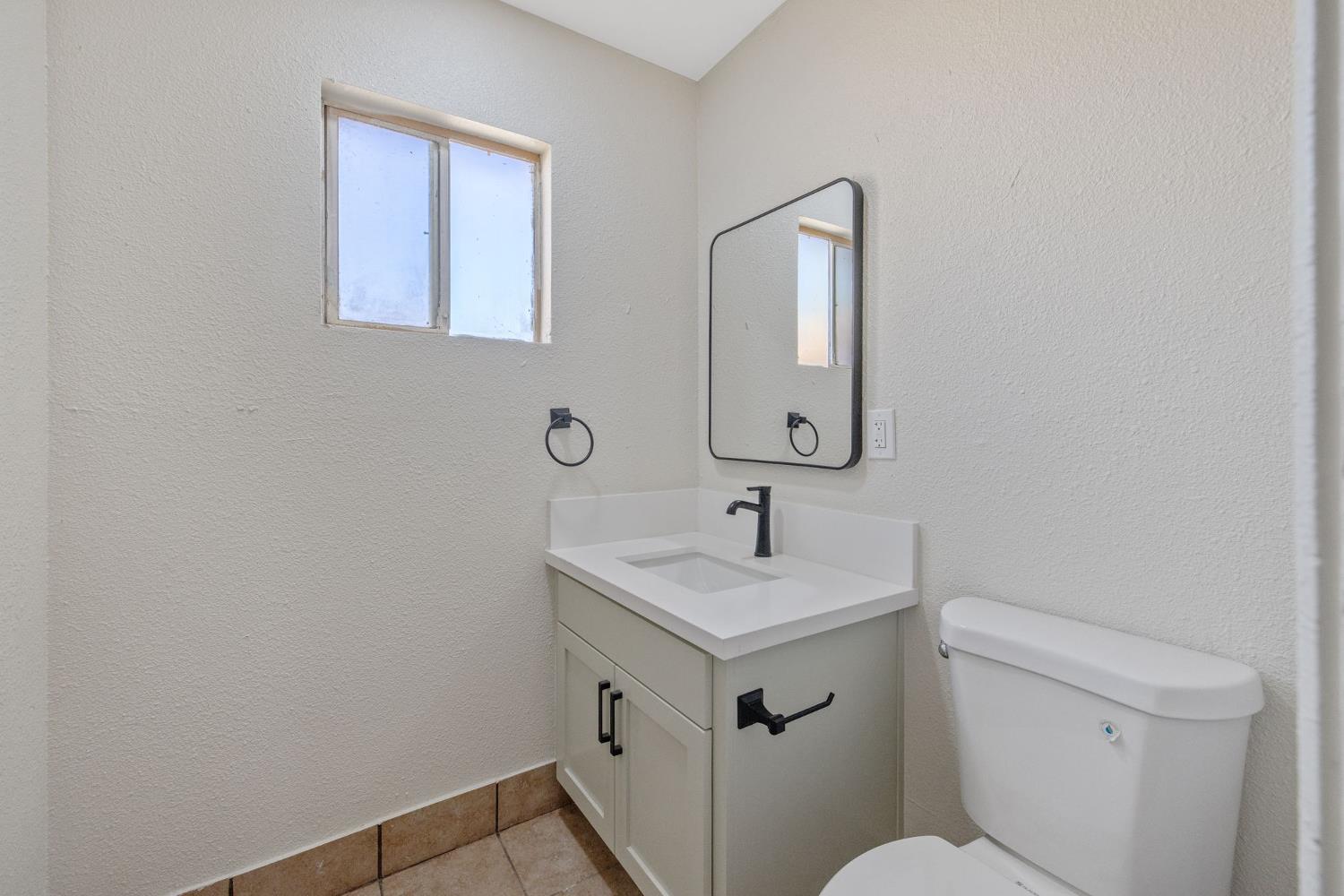 19415 Empire St, Stratford, CA 93263