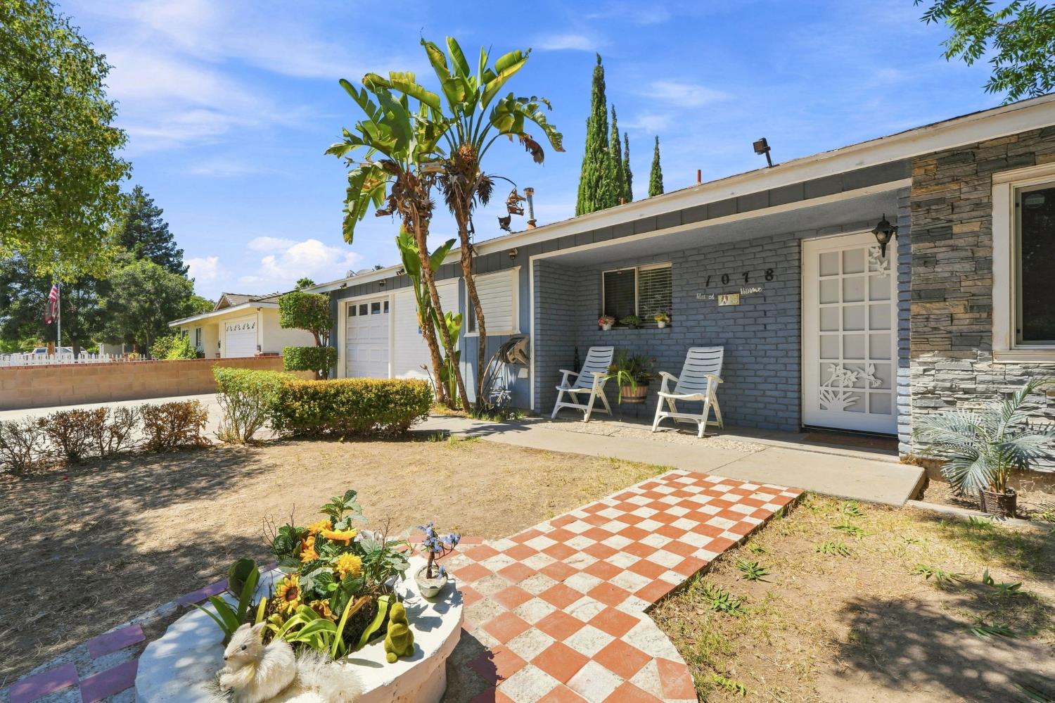 1078 W Madalyn Ave, Tulare, CA 93274