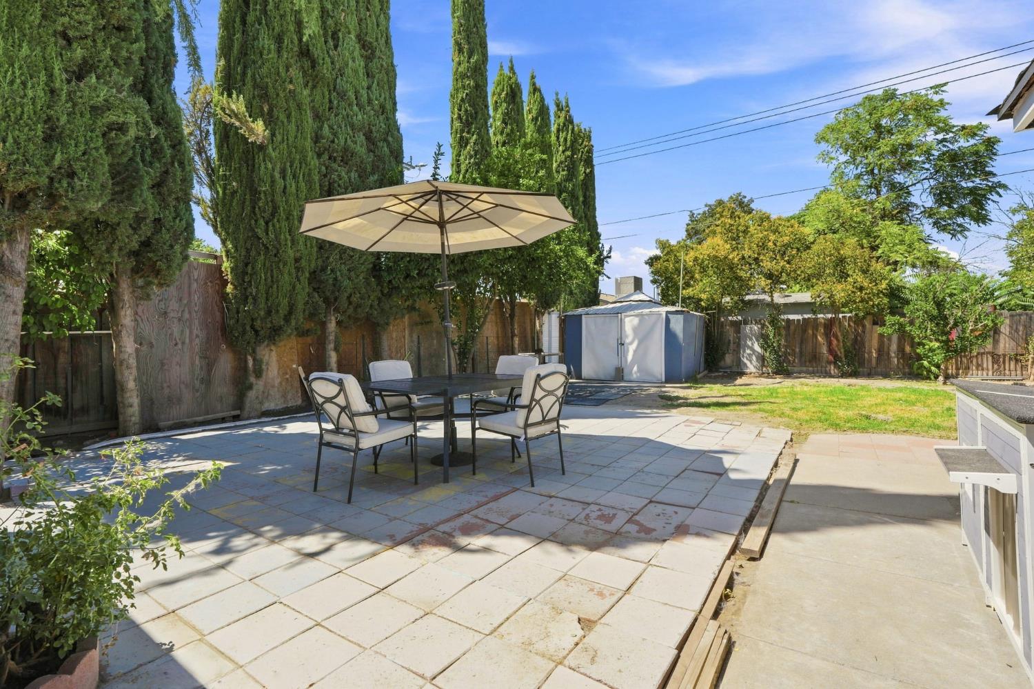 1078 W Madalyn Ave, Tulare, CA 93274