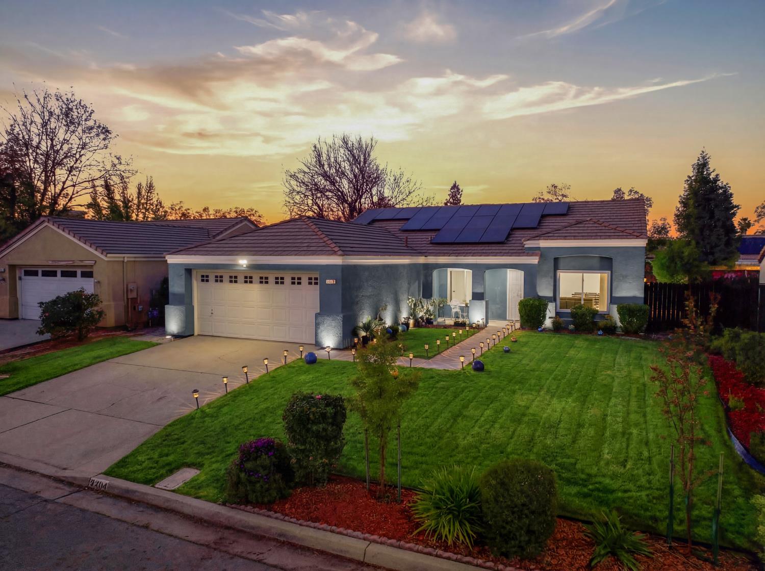 2404 E El paso Ave E, Fresno, CA 93720
