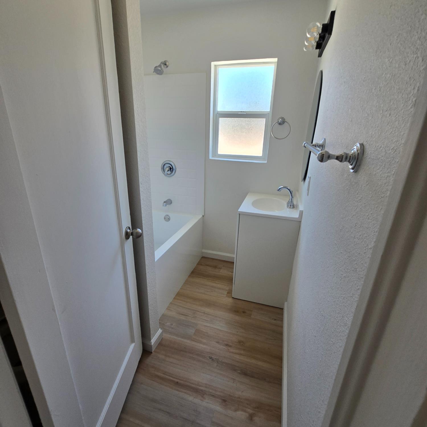 322 E Kearney Blvd, Fresno, CA 93706
