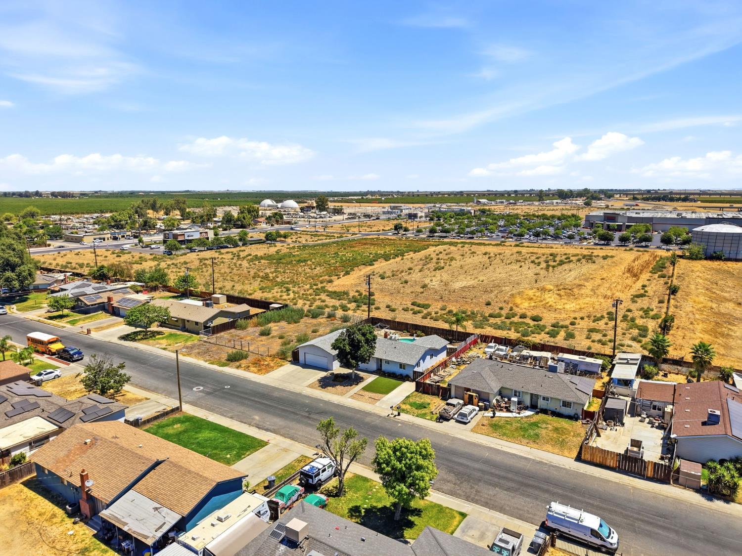 10139 David St, Hanford, CA 93230
