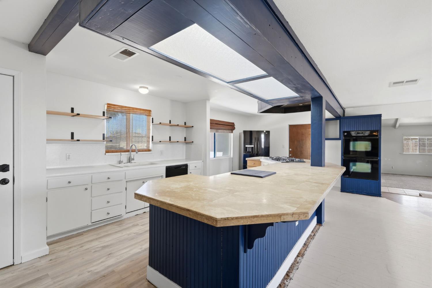 10139 David St, Hanford, CA 93230