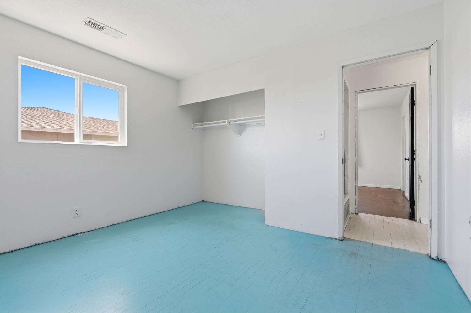 10139 David St, Hanford, CA 93230