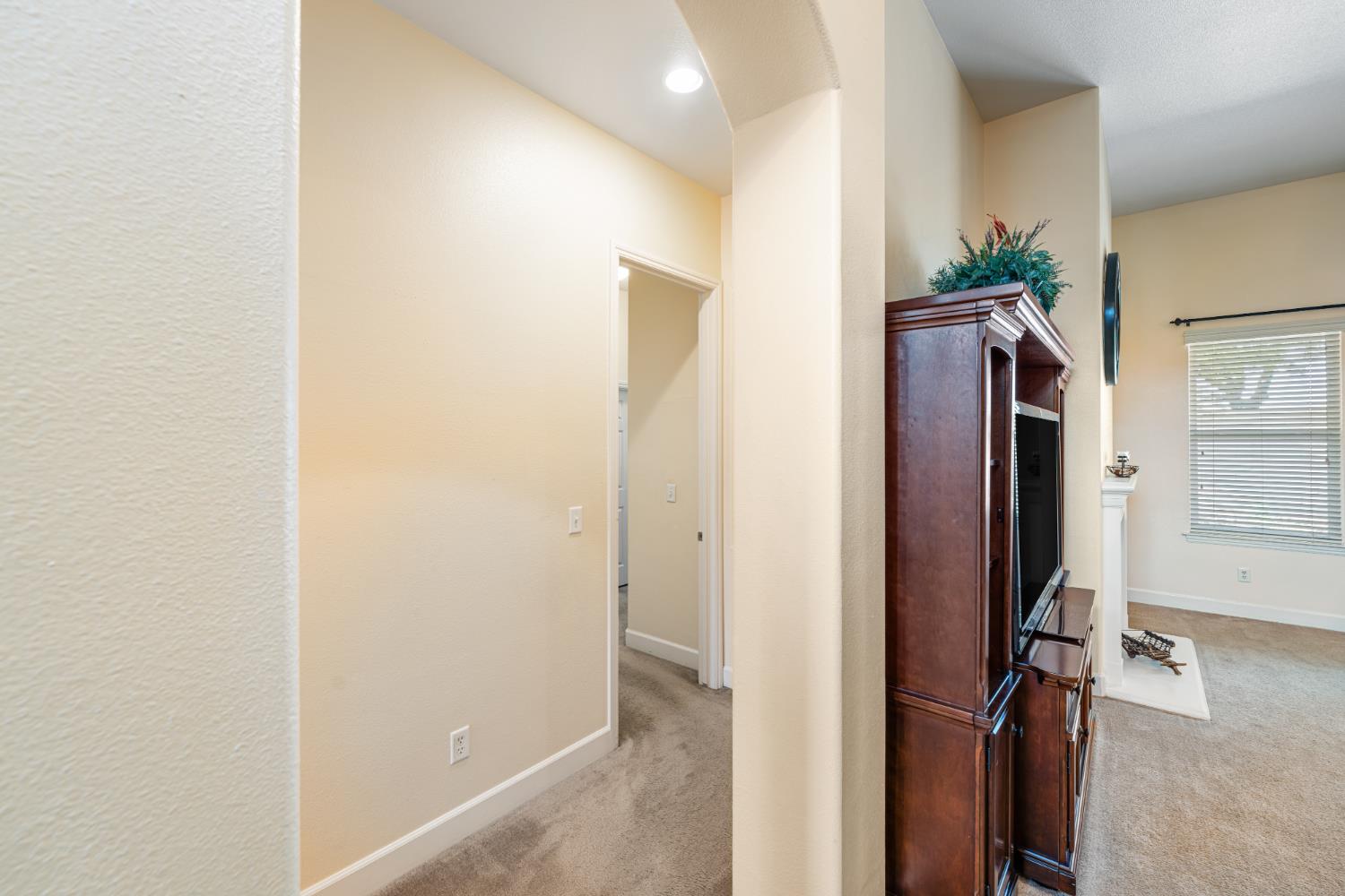 6265 W Menlo Ave, Fresno, CA 93722
