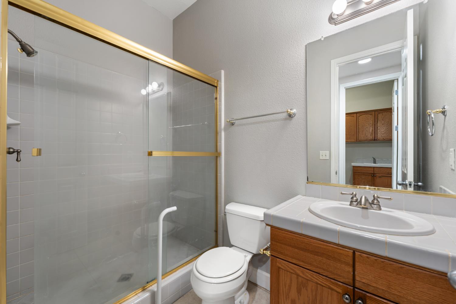 6208 W Menlo Ave, Fresno, CA 93722