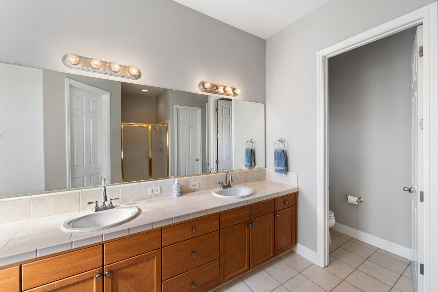 6208 W Menlo Ave, Fresno, CA 93722