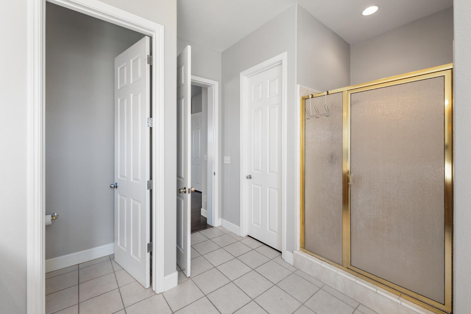 6208 W Menlo Ave, Fresno, CA 93722