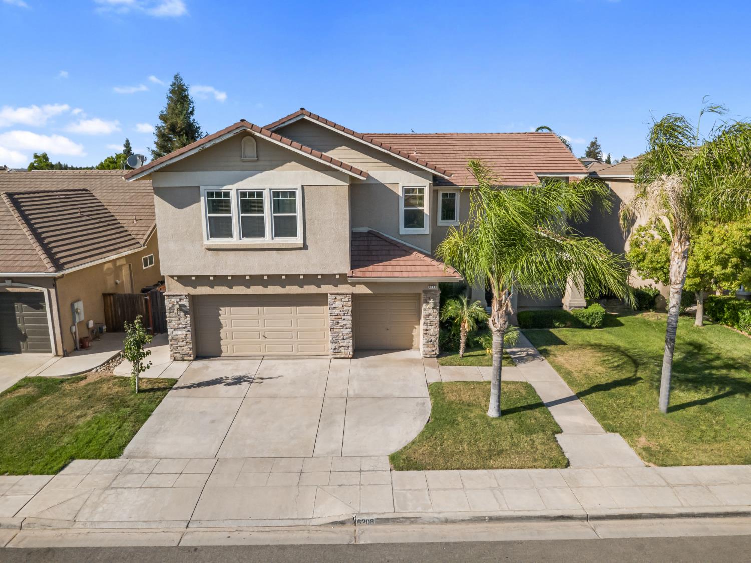 6208 W Menlo Ave, Fresno, CA 93722