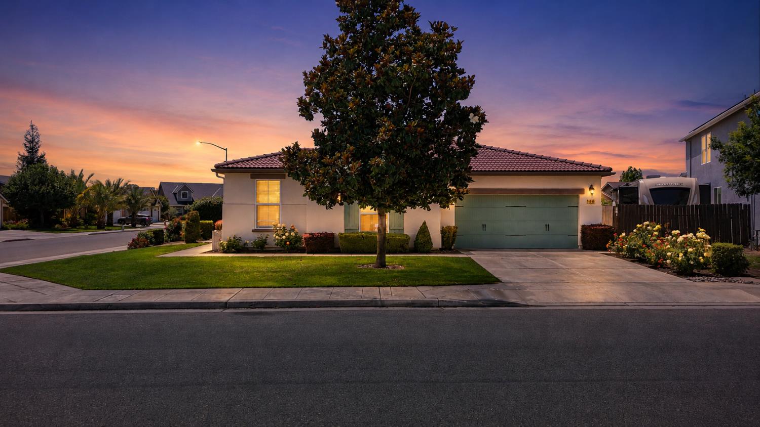 3659 N Pearwood Ave, Fresno, CA 93727
