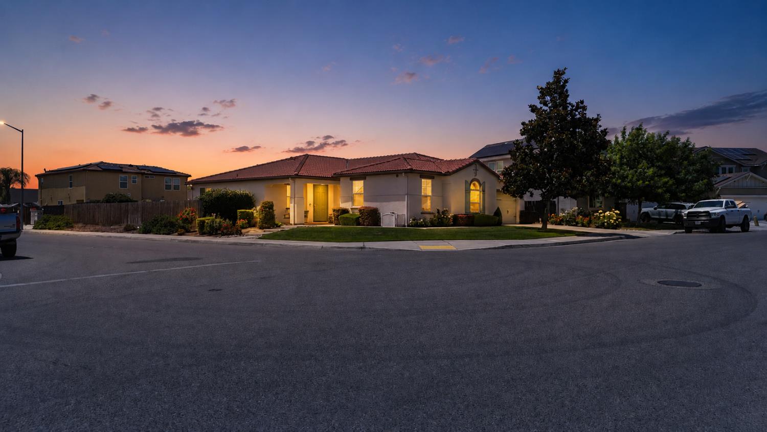 3659 N Pearwood Ave, Fresno, CA 93727