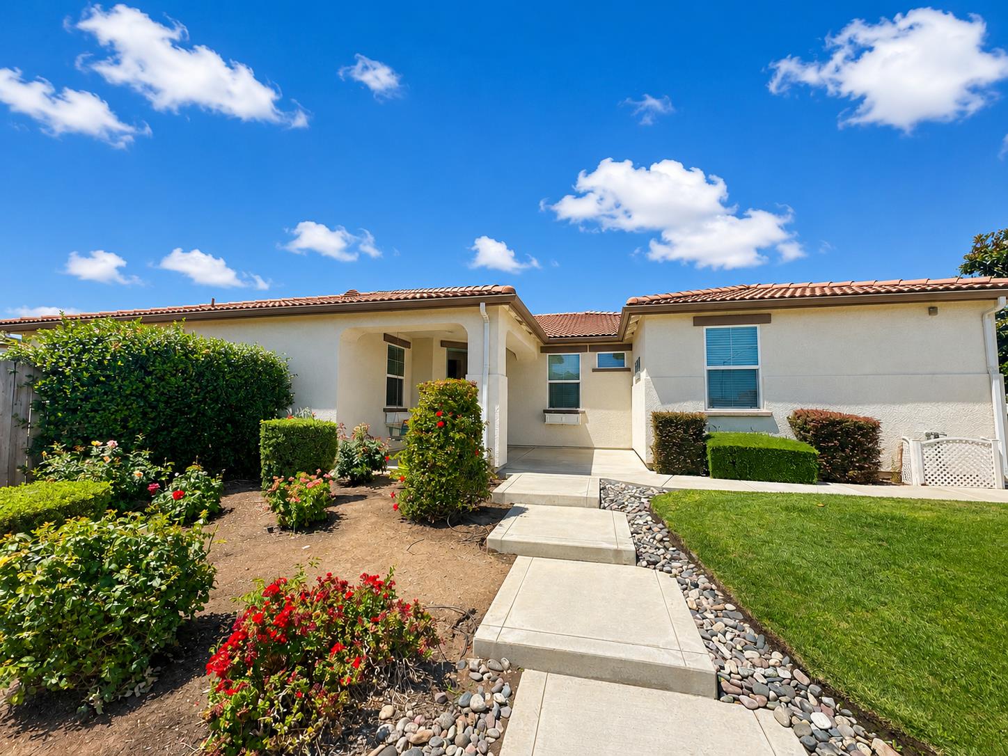 3659 N Pearwood Ave, Fresno, CA 93727