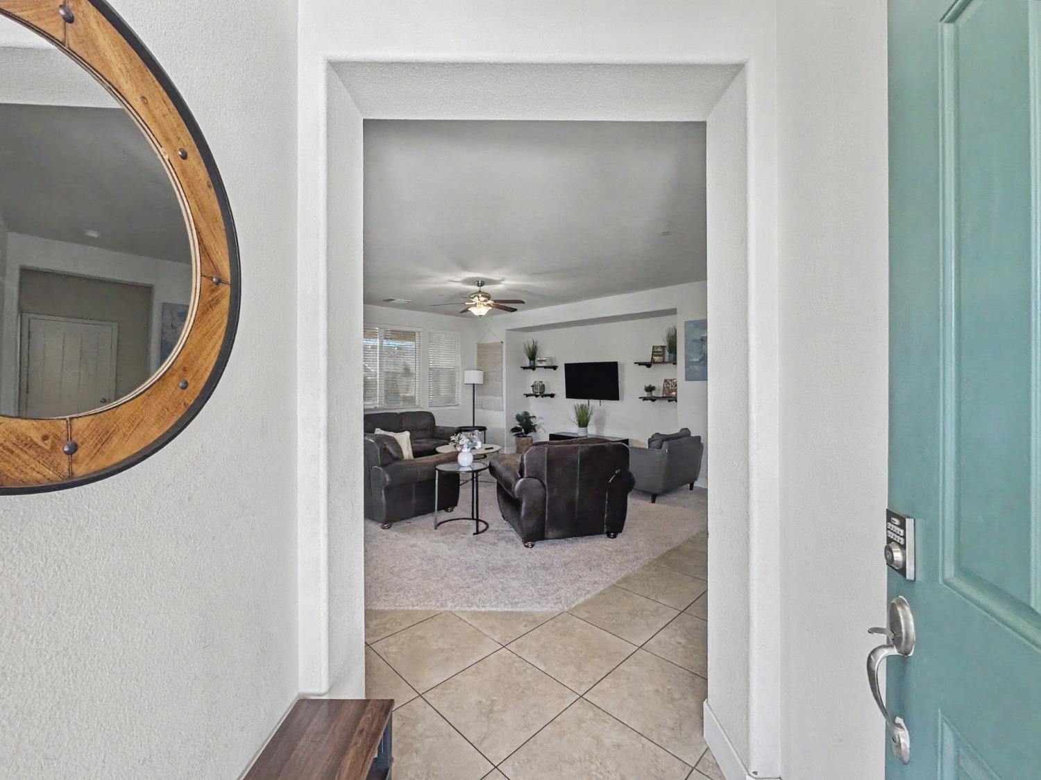 3659 N Pearwood Ave, Fresno, CA 93727