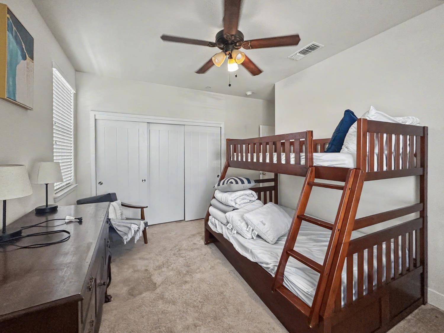 3659 N Pearwood Ave, Fresno, CA 93727