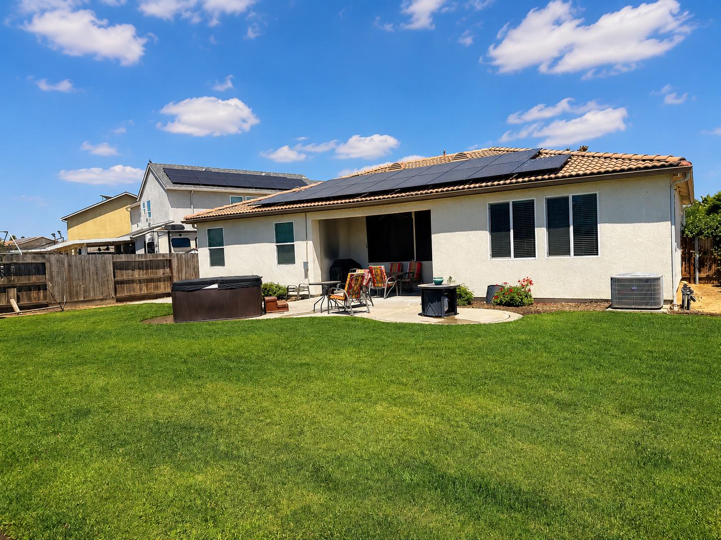 3659 N Pearwood Ave, Fresno, CA 93727