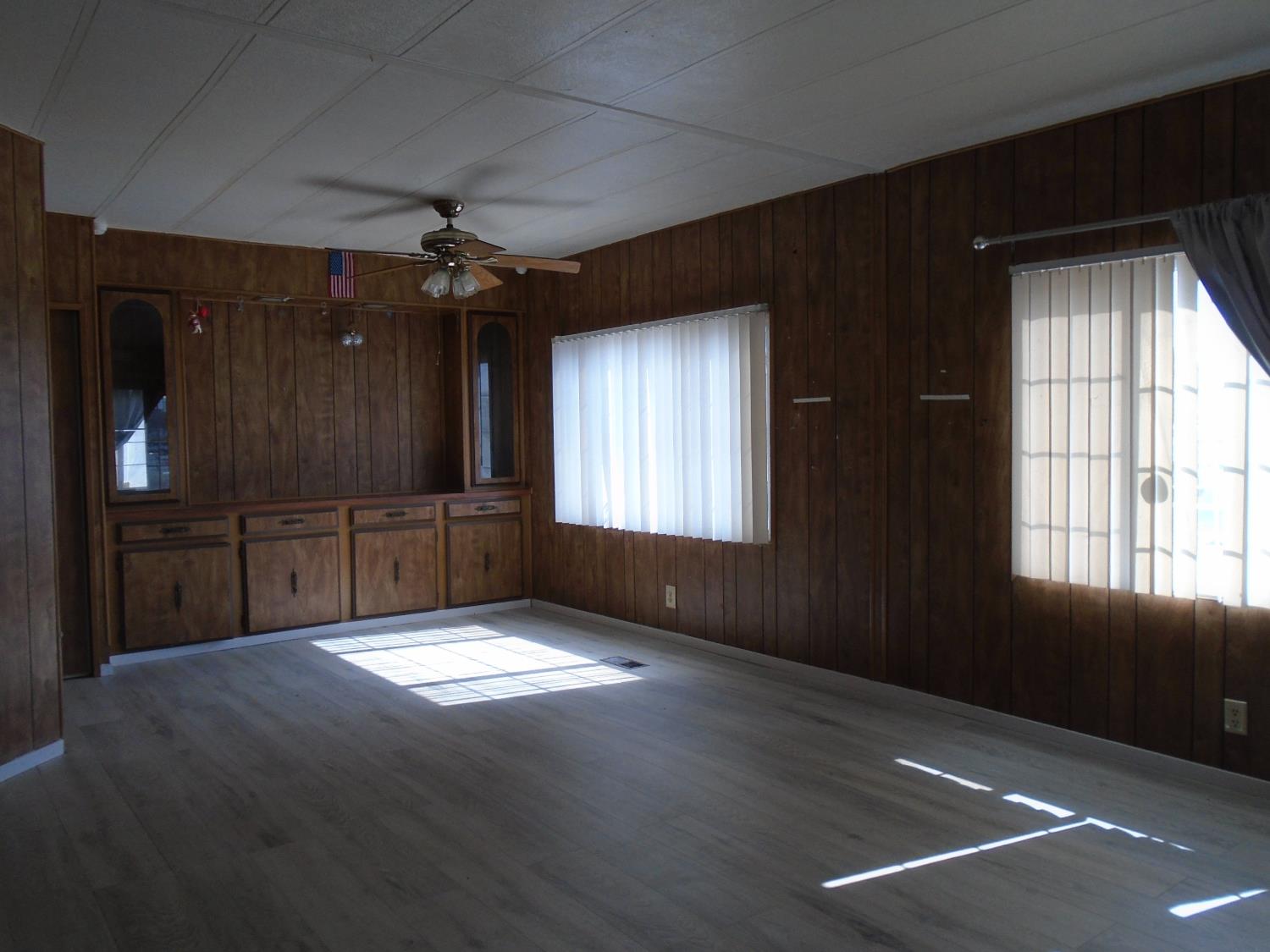 860 #157 E Grangeville Blvd #157, Hanford, CA 93230