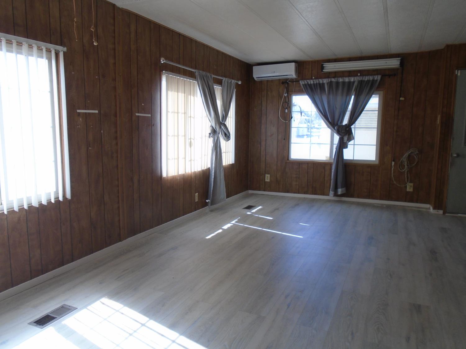 860 #157 E Grangeville Blvd #157, Hanford, CA 93230