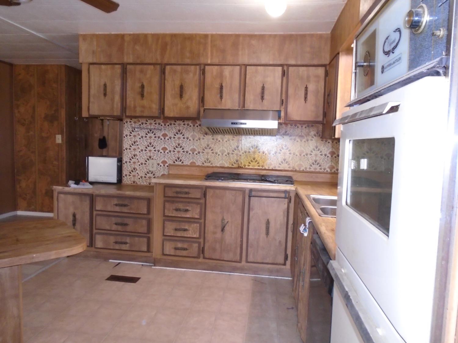 860 #157 E Grangeville Blvd #157, Hanford, CA 93230