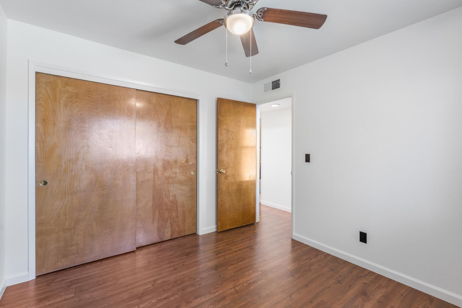 6305 N Barcus Ave, Fresno, CA 93722