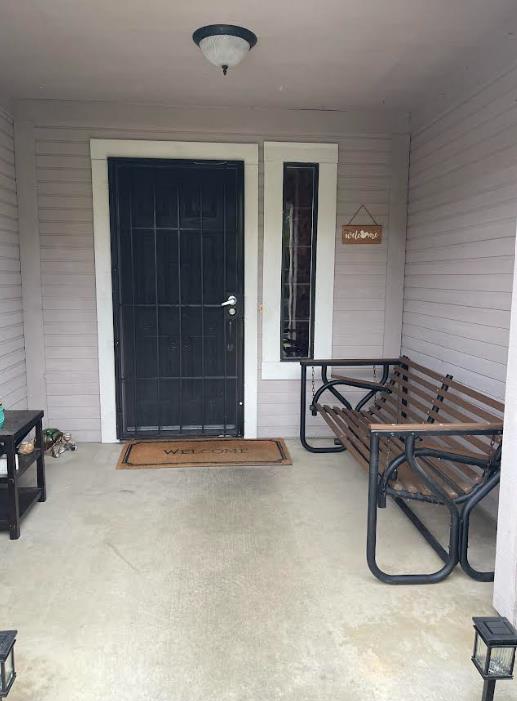 687 N Milner St, Tulare, CA 93274