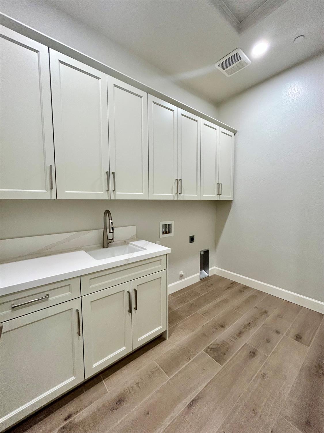1626 Windmill Lane, Clovis, CA 93619