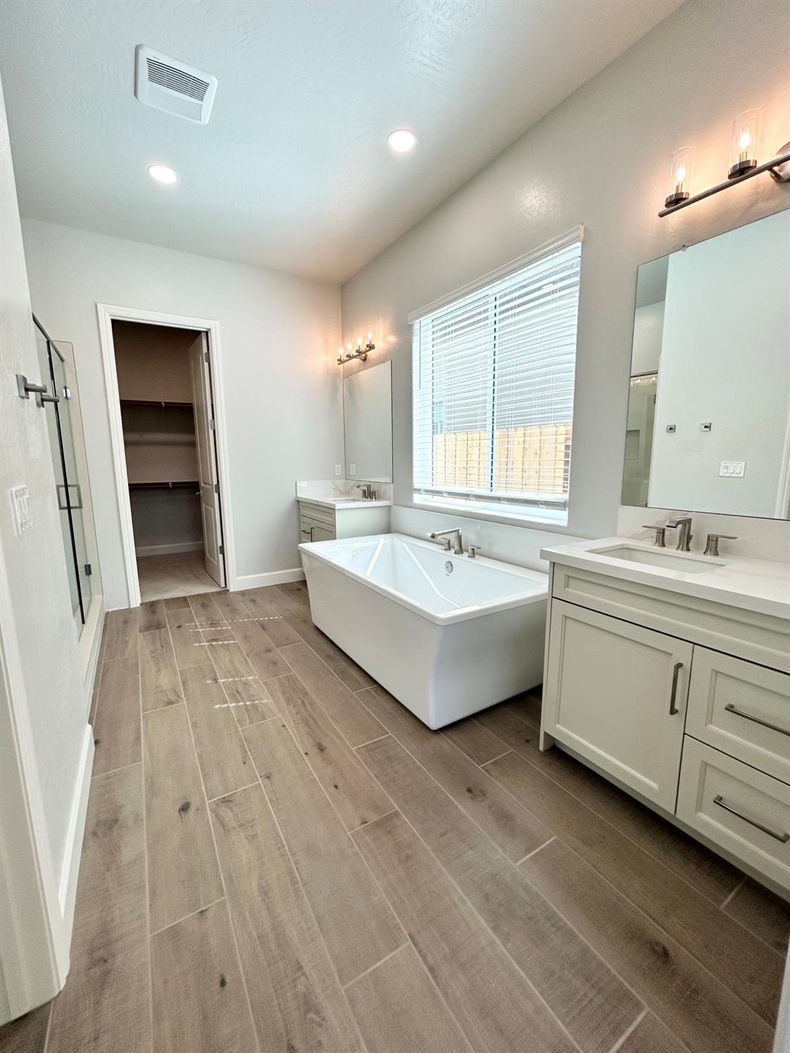 1626 Windmill Lane, Clovis, CA 93619