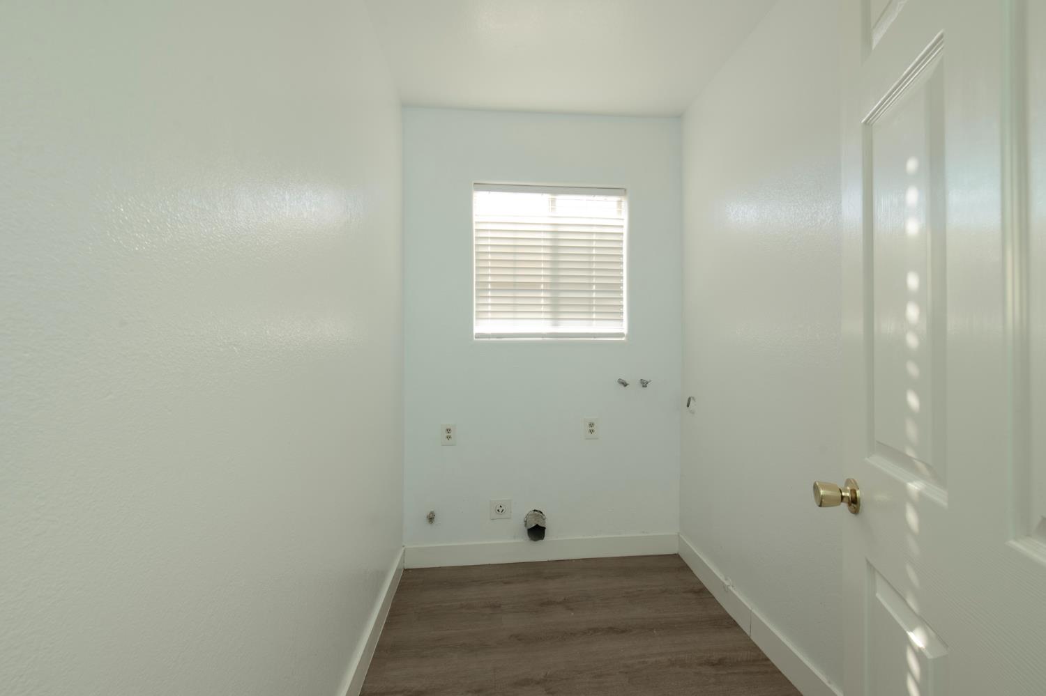 1901 E Clay Ave, Fresno, CA 93701