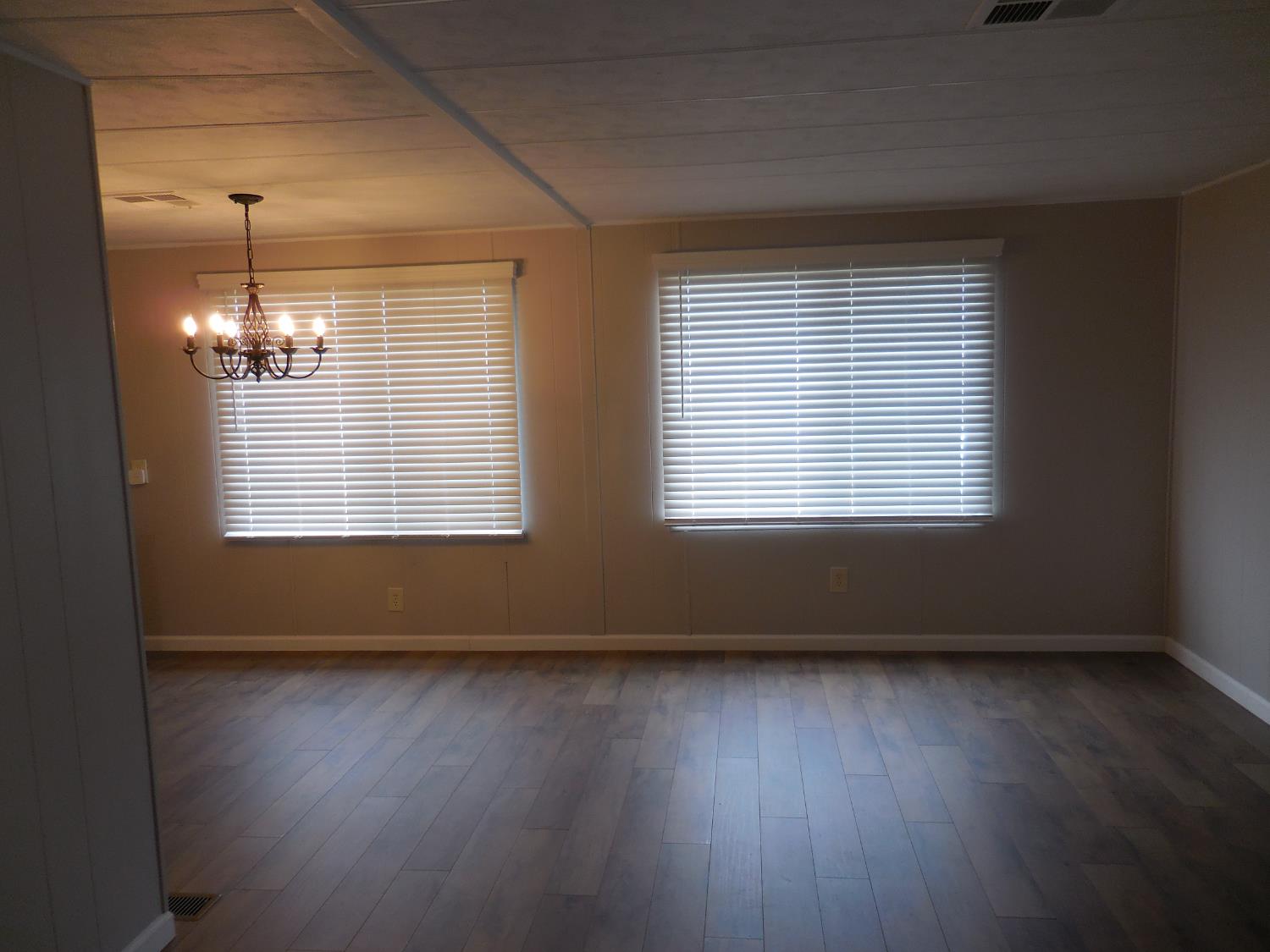 221 W Herndon Ave #178, Pinedale, CA 93650